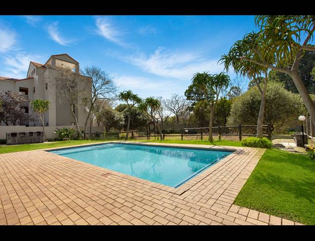 0.5 BEDROOM APARTMENT FOR SALE IN PAULSHOF